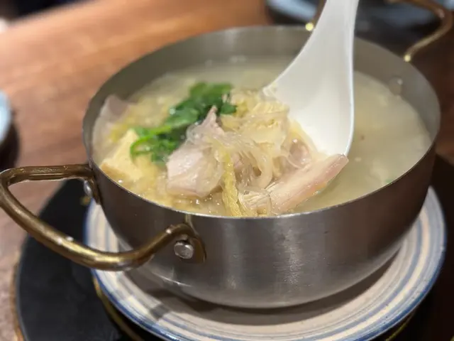 酸菜白肉鍋