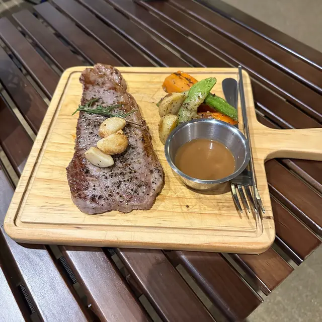 穀飼安格斯西冷8安士（二人餐主菜）