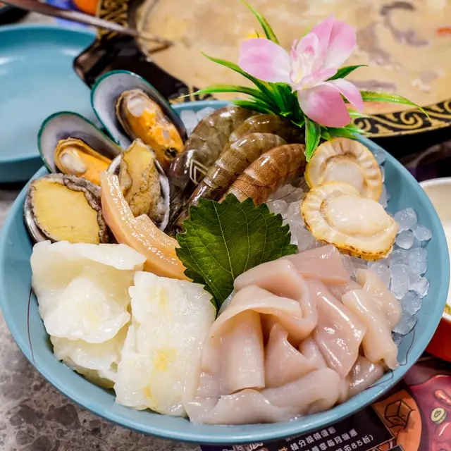 帆立貝, 海蝦, 沙白, 水魷魚, 象拔蚌片, 鮑魚, 青口