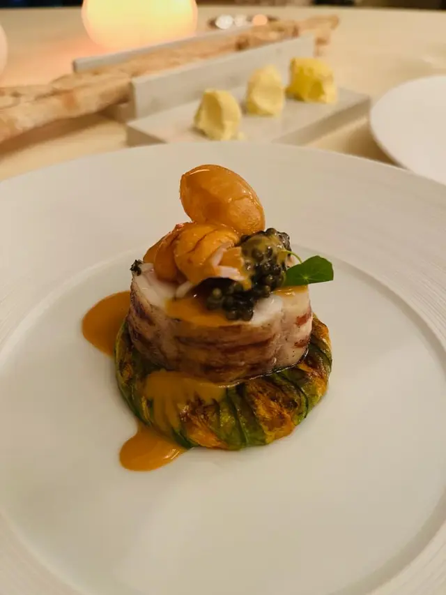 海膽魚子醬伴鮟鱇魚