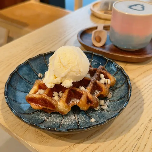 淮山薏仁豆腐雪糕牛角窩夫