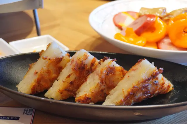 櫻花蝦煎蘿蔔糕