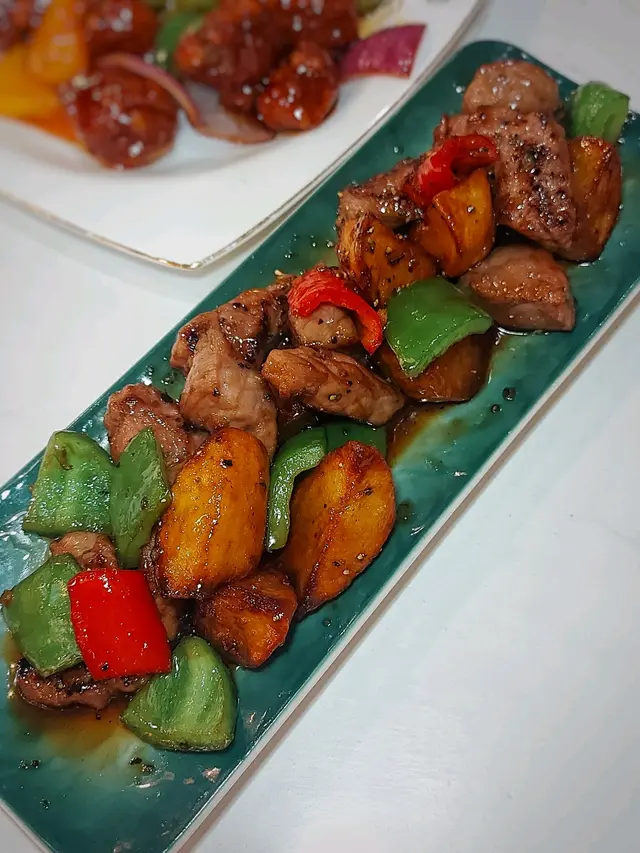 黑椒蜜糖牛柳粒