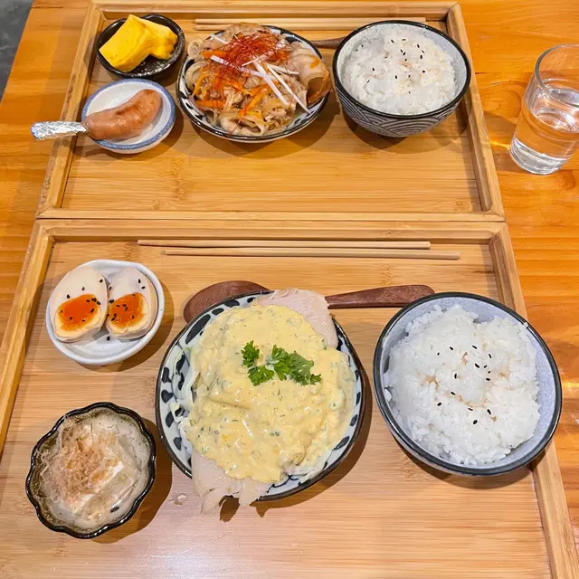 味噌燒豚肉定食&日式他他醬配慢煮雞胸定食