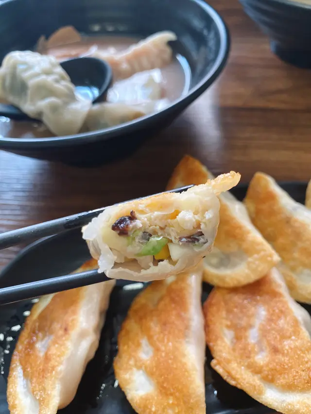 香菇粟米雞肉餃