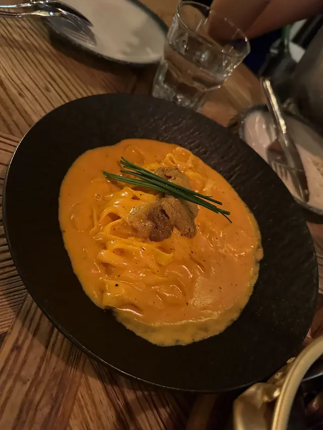 Fettuccine Uni Carbonara