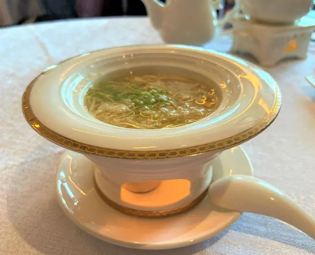 濃雞湯浸春筍絲