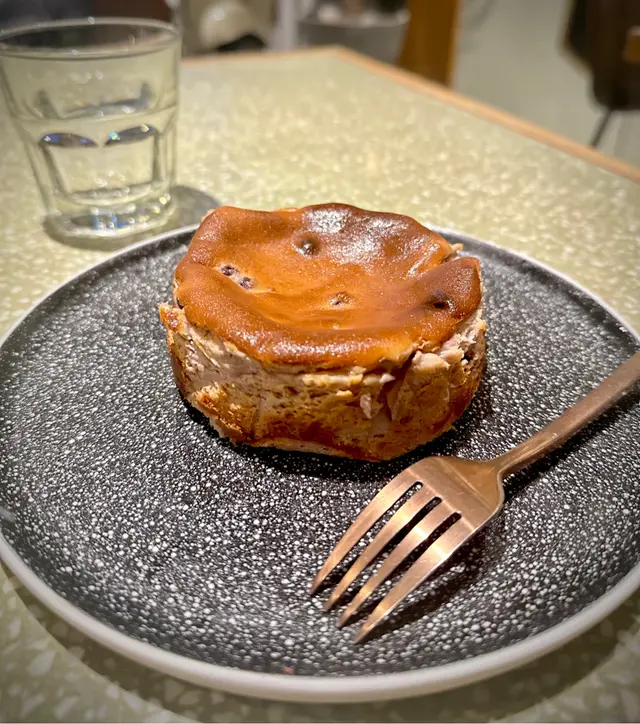 Blueberry Basque Burnt Cheese Cake with Moochi