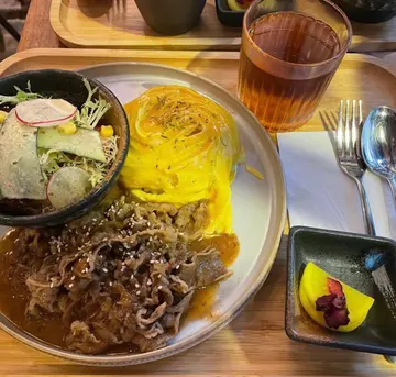 壽喜燒牛丼蛋包飯