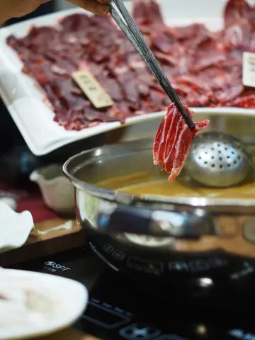 肉眼邊