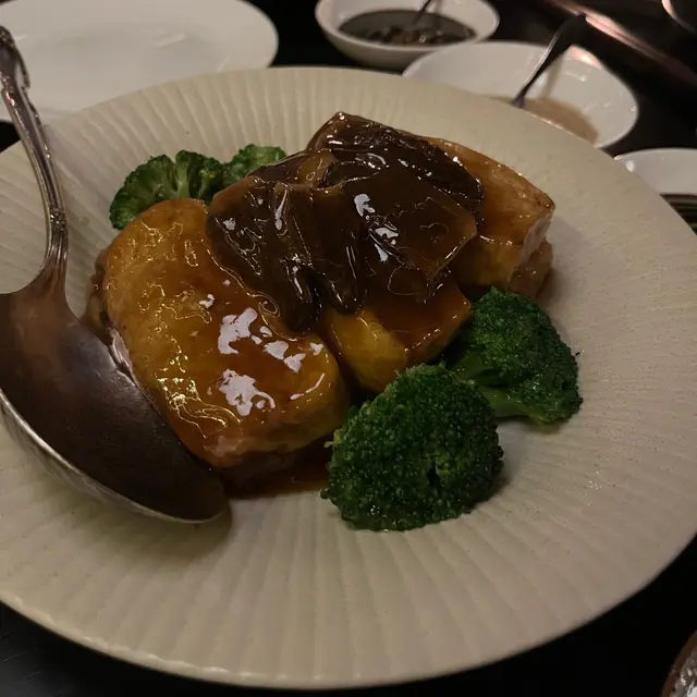 羊肚菌素燒豆腐