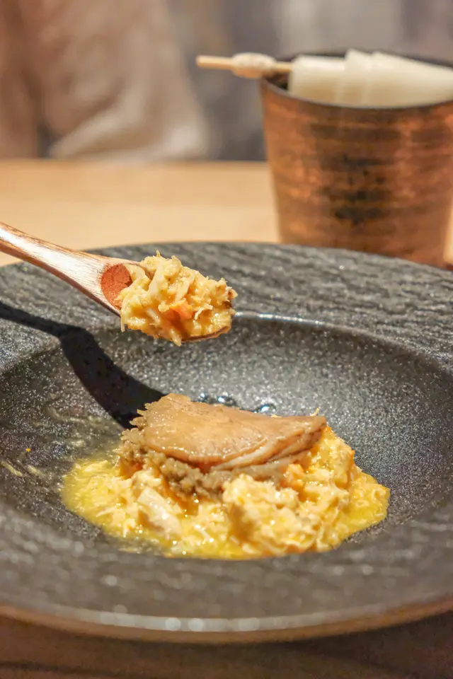 蟹黃磯煮鮑魚伴日本花山烏冬