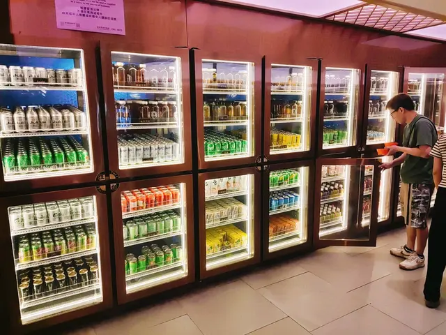 啤酒、汔水、冷泡茶、珍珠奶茶任飲