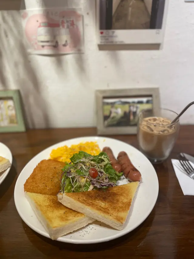 All  day  breakfast 
