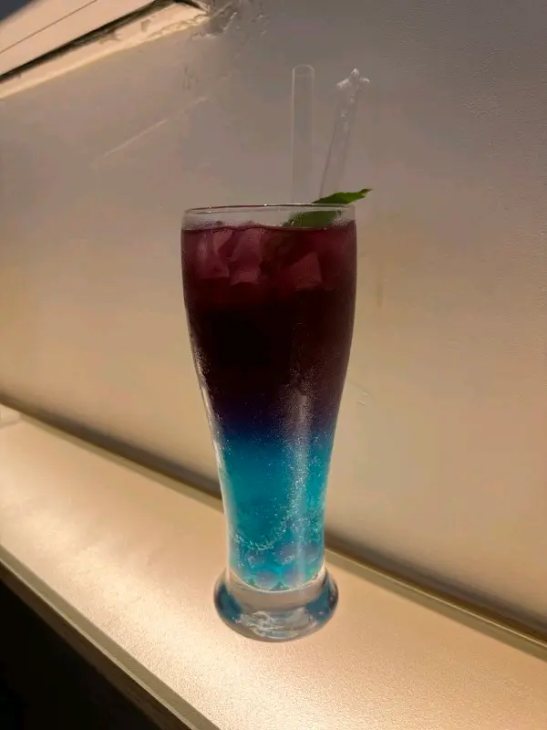 星晨(利賓納蝶豆花特飲)