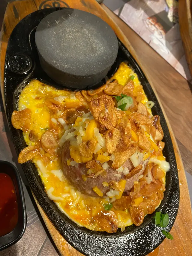 芝士蛋蒜和牛漢堡