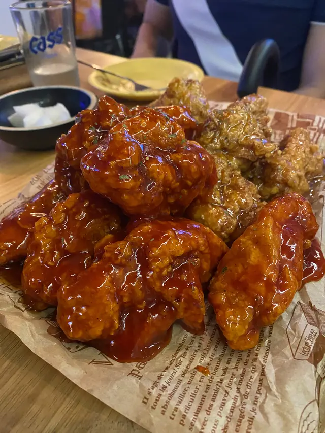 半半炸雞(甜辣醬+秘製蒜香醬)