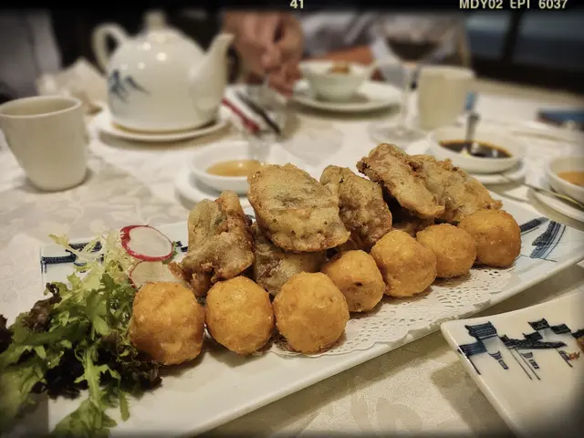 傳統普寧灌醬拼傳統炸蝦棗