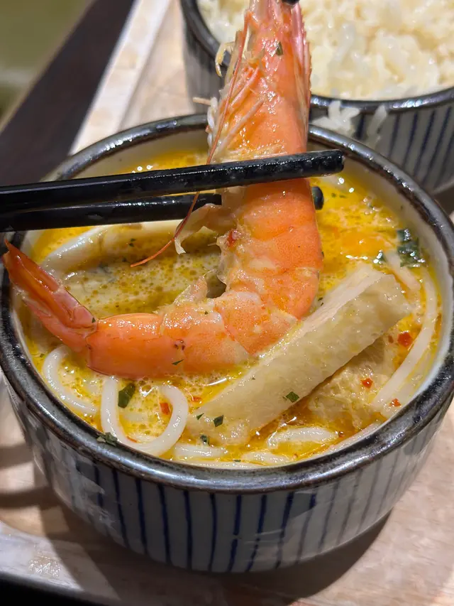海南雞飯拼海鮮喇沙