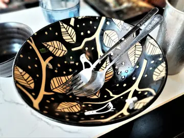 姜丝芫荽皮蛋鲜牛肉鱼汤泡饭