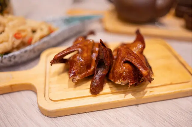 爆汁乳鴿