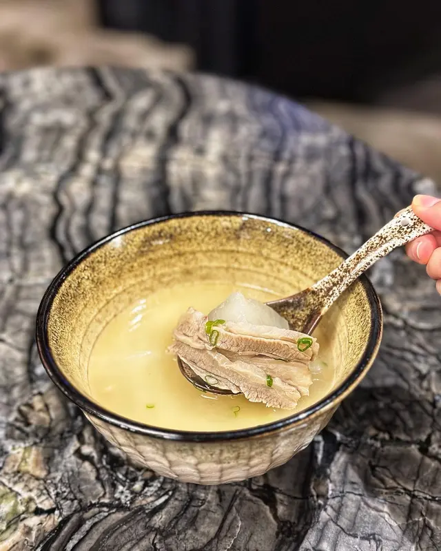 羊蹄山羊肉湯