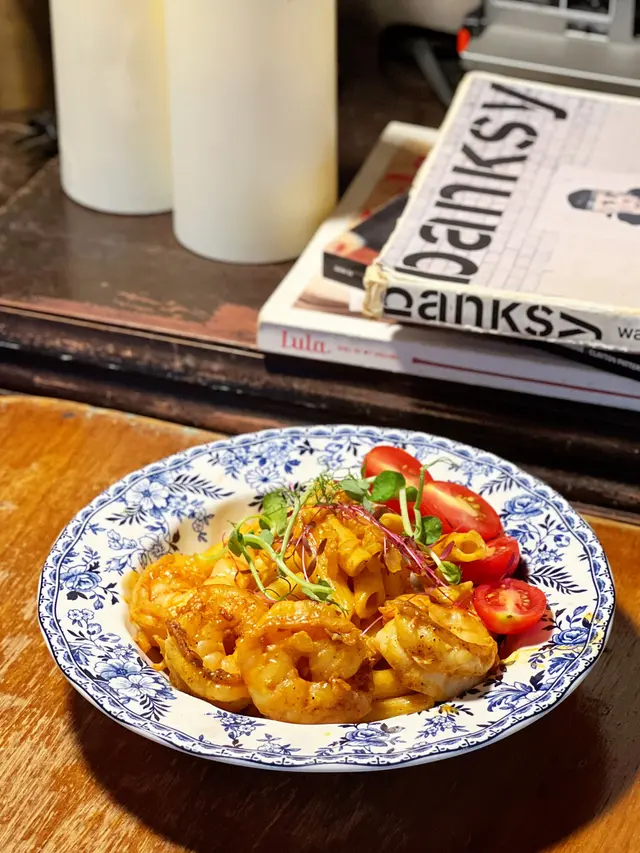 喇沙龍蝦汁配大蝦長通粉