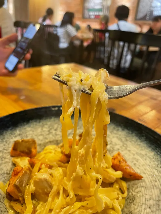 鮭魚親子和風忌廉鮮製意粉