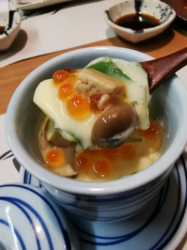 鵝肝魚籽蒸蛋