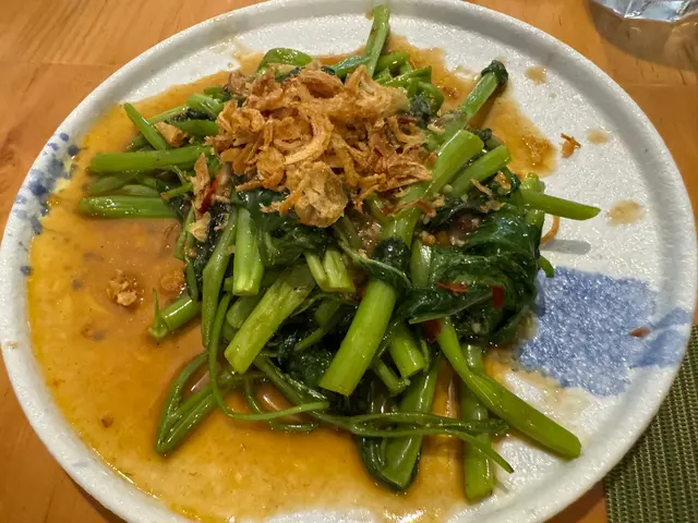 炒通菜，夠惹味