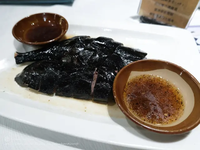 黑松露玻璃燒鵝(1/4隻)