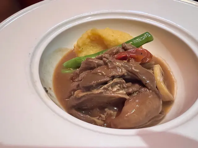 砵酒燴法㘥鴨脾