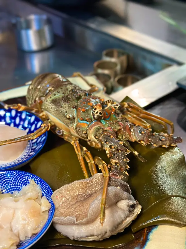 鮮活龍蝦(半隻)