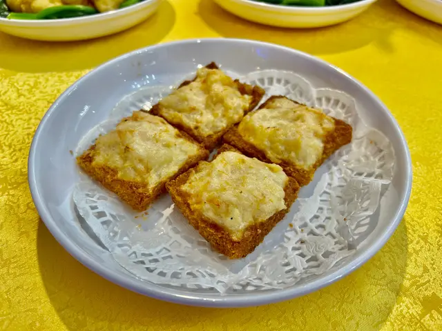 懷舊手打蝦多士