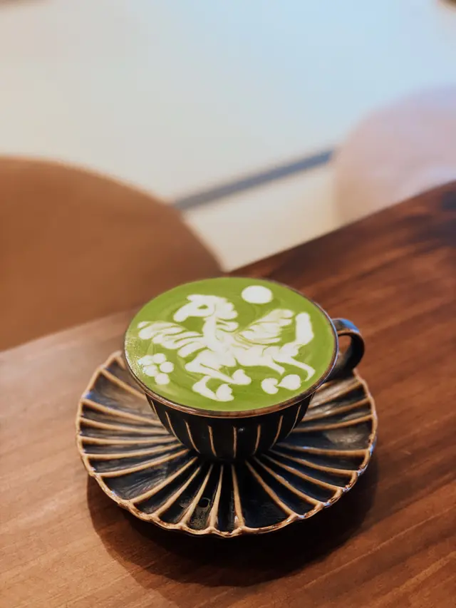 碧翠園—特上新茶 抹茶牛奶
