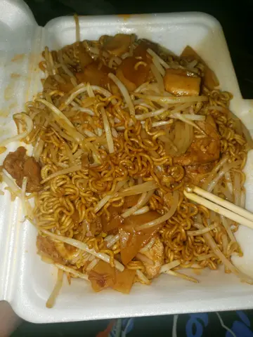 回窝肉炒公仔面