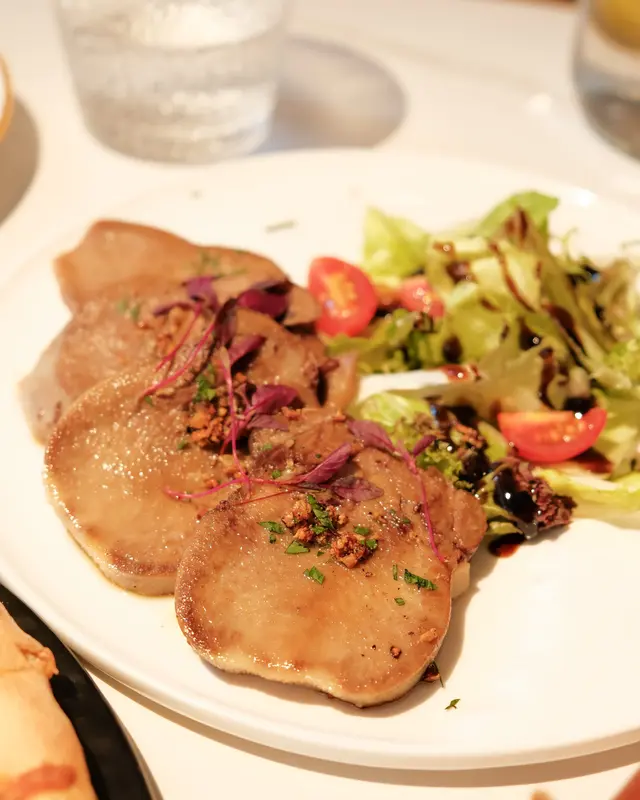 香煎蒜香黑椒煎牛脷