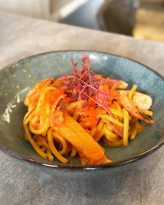 虎蝦蟹棒蟹籽粉紅汁卡邦尼手工意大利麵