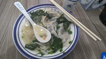 沙葛猪肉饺枸杞汤面