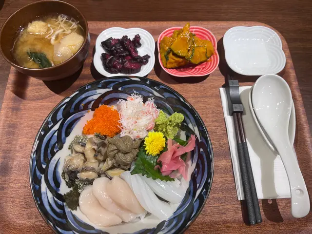 松葉貝丼