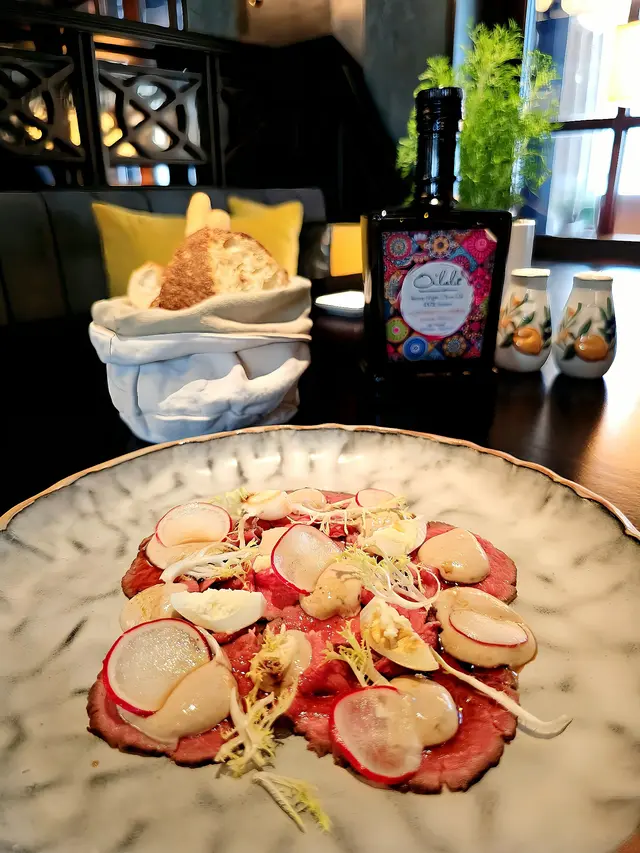 Vitello Tonnato (意式吞拿魚醬小牛肉)