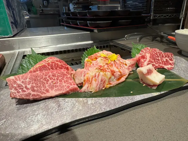 澳洲和牛三盛定食