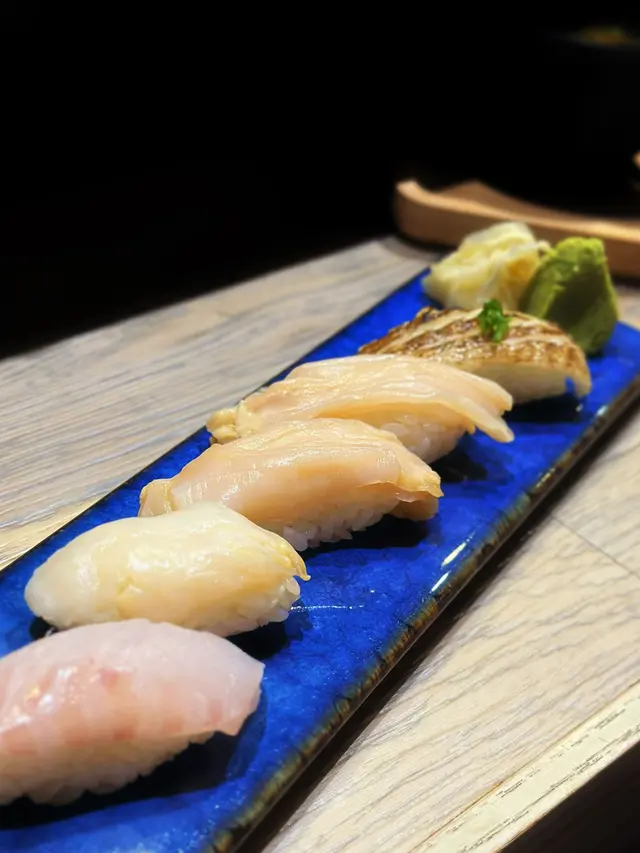 火炙左口魚裙邊,日本象拔蚌, 馬刀貝, 立魚