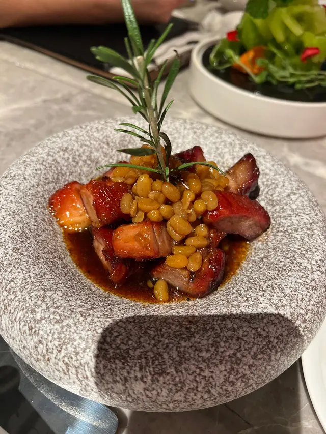 香草蜜豆玫瑰露叉燒