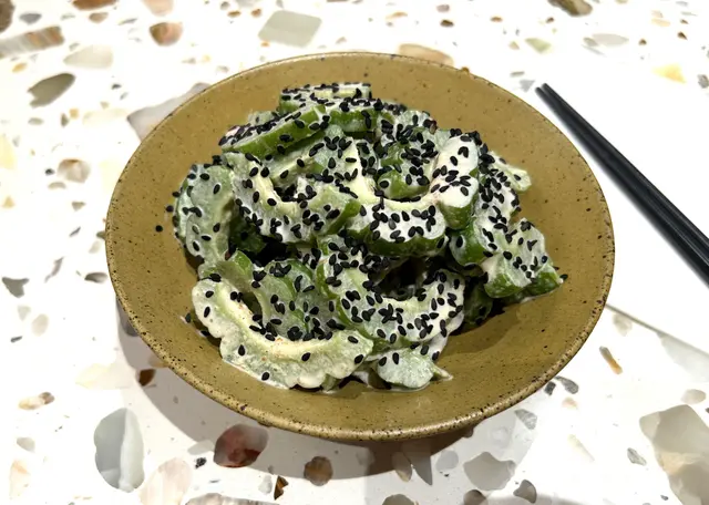 胡麻涼拌苦瓜