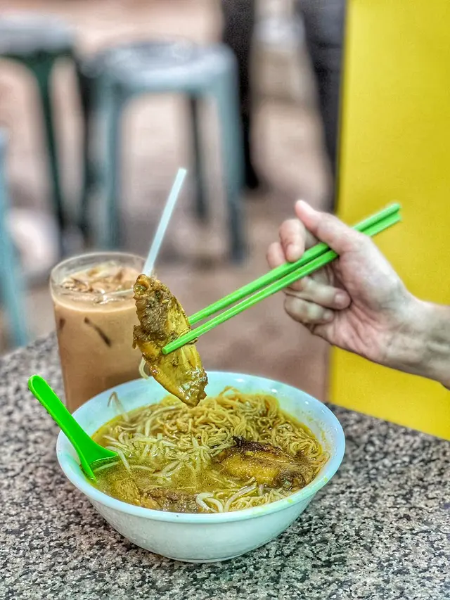 咖喱雞翼麵