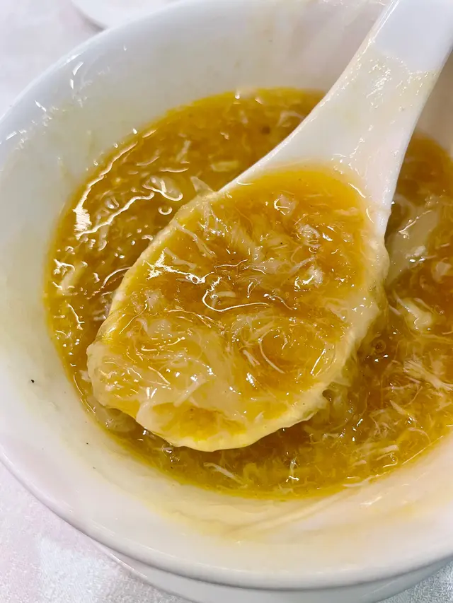 生拆大閘蟹粉翅