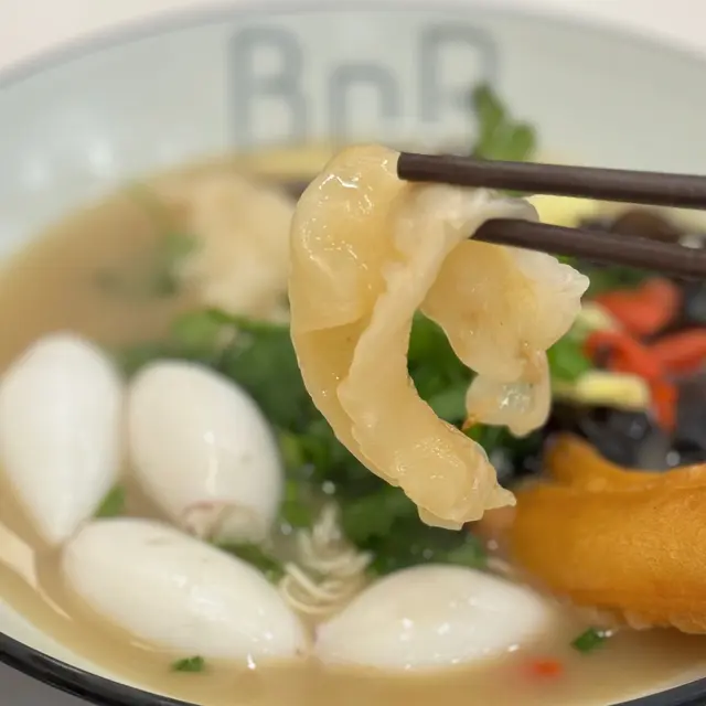 藥膳花膠釀魷筒淮山麵