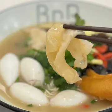 藥膳花膠釀魷筒淮山麵