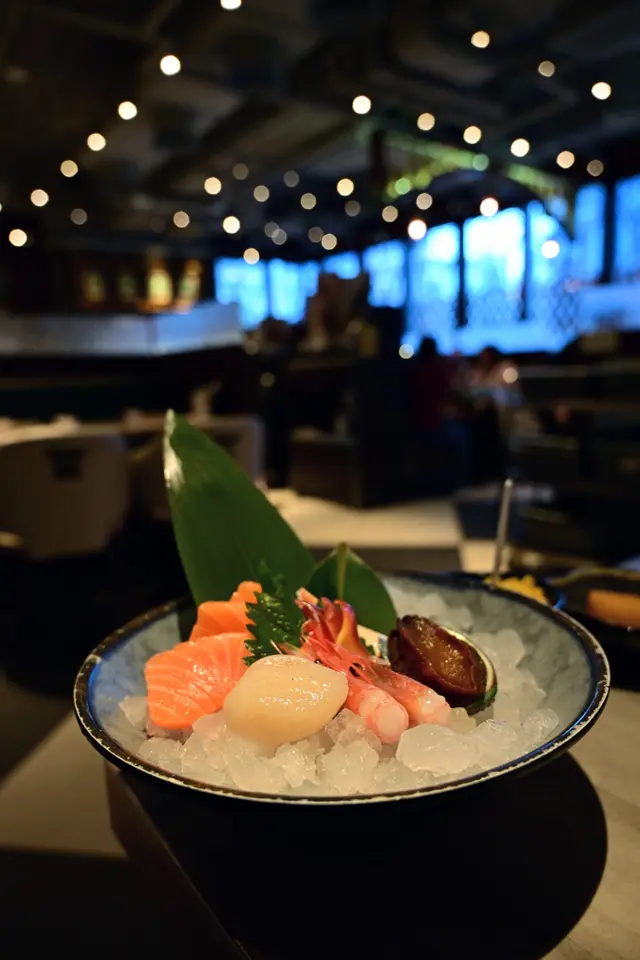 挪威三文魚刺身、俄羅斯甜蝦刺身